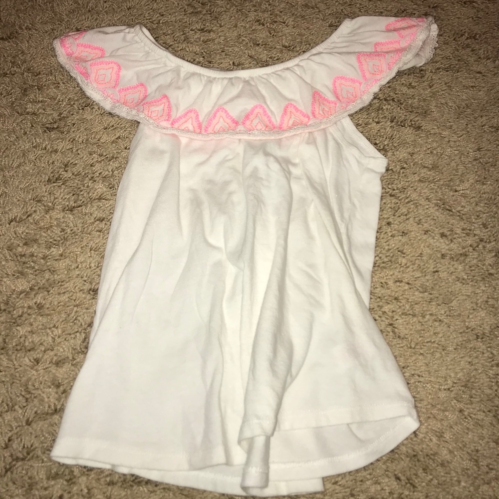 shoulder shirt